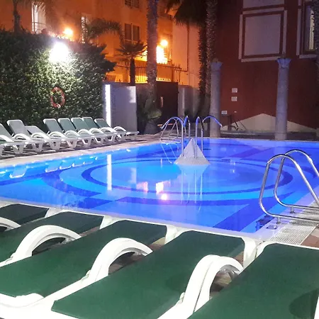 Szálloda Cleopatra Lloret de Mar