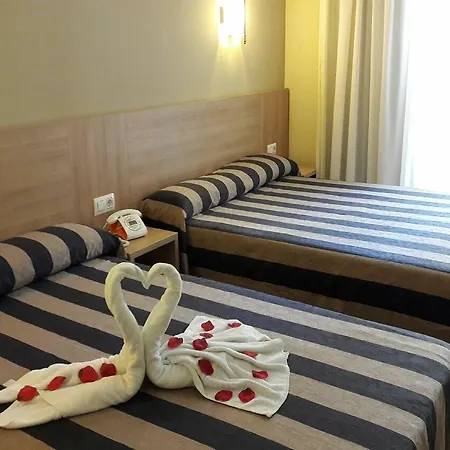Cleopatra Otel Lloret de Mar