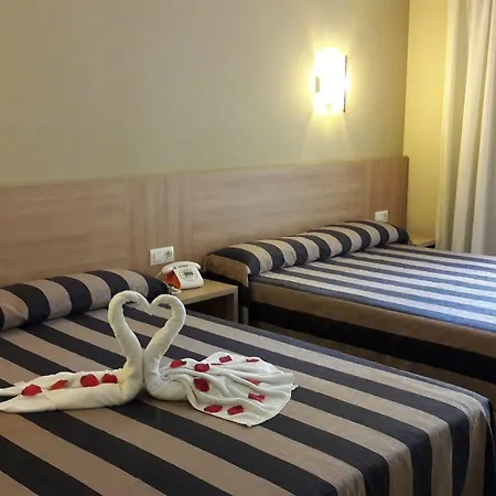 Cleopatra 4* יורט דה מאר