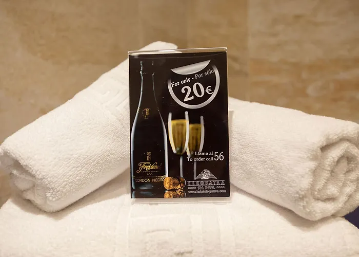 Cleopatra Hotel Lloret de Mar